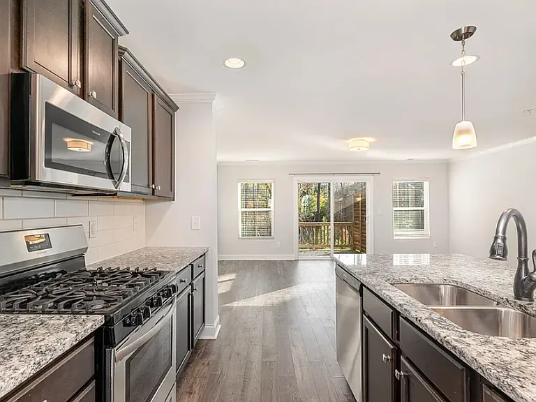 620 Parkington Ln — Photo 24