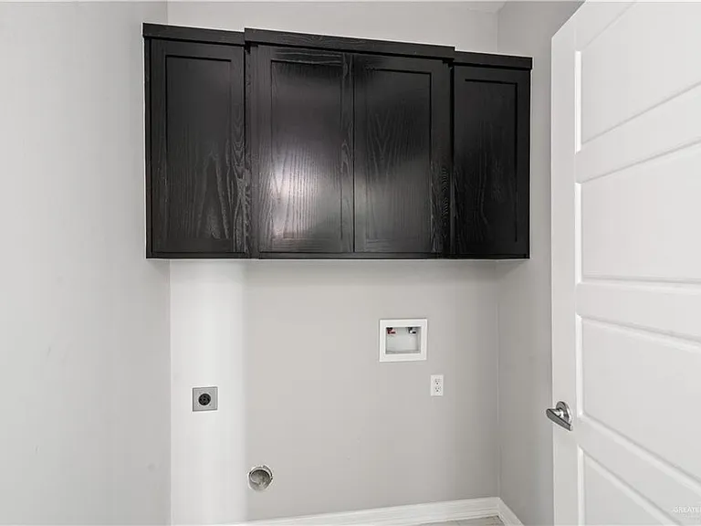 1401 Matilda Rose St — Photo 18