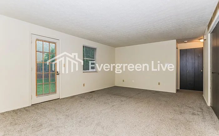 8132 Mount Snow Dr — Photo 3