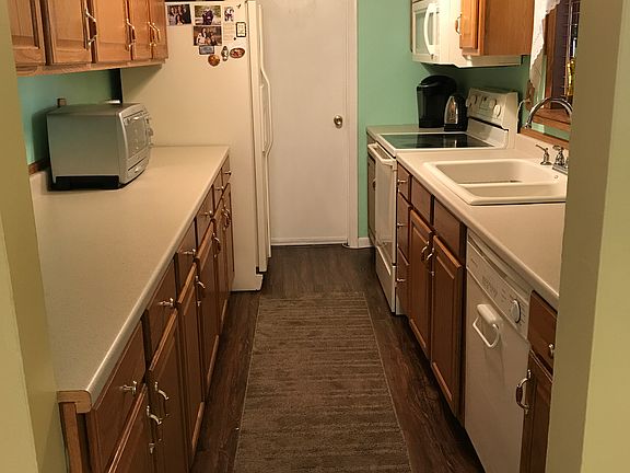 3rd image of 656 Eagle Dr