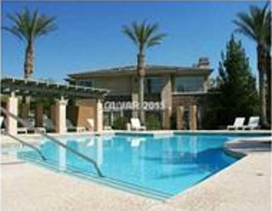 2nd image of 821 Peachy Canyon Cir Unit 204