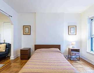 Rented by Century 21 Premier 