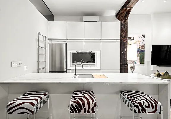 4th image of 10 Bleecker St APT 1B