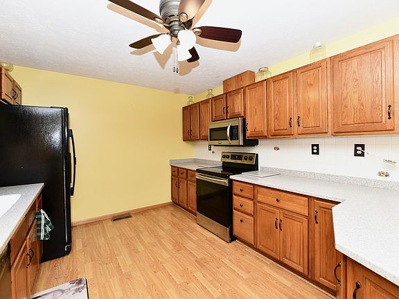 13th image of this home