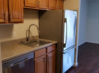 9997 Independence Dr #8C, North Royalton, OH