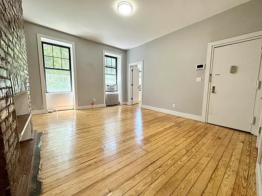 Rented by Camelot Realty Group | media 3