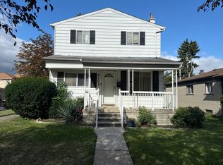 6107 Whitefield St, Dearborn Heights, MI 48127