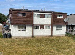 913 8th St, Cold Lake, AB T9M1H7