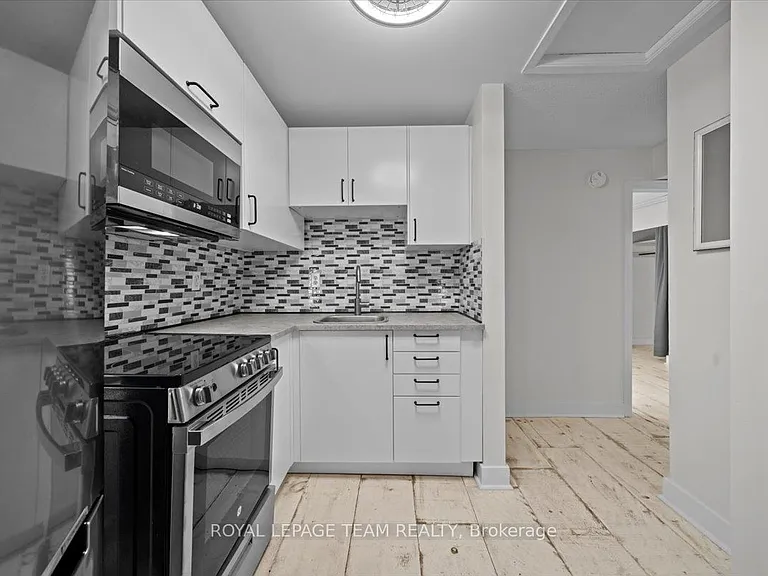 135 Upper Lorne Pl #2 — Photo 10