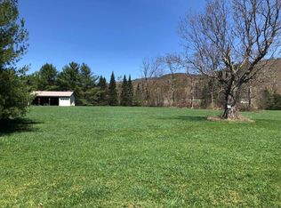 5 Crampton Rd, Castleton, VT 05735