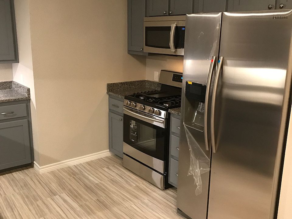 1st image of 1420 Highland Dr