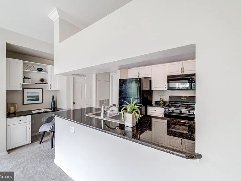 12900 Centre Park Cir #8 — Photo 7