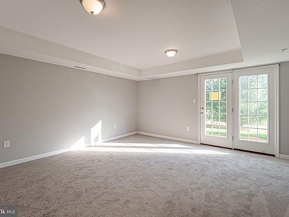 4th image of 132 Larose Dr #130