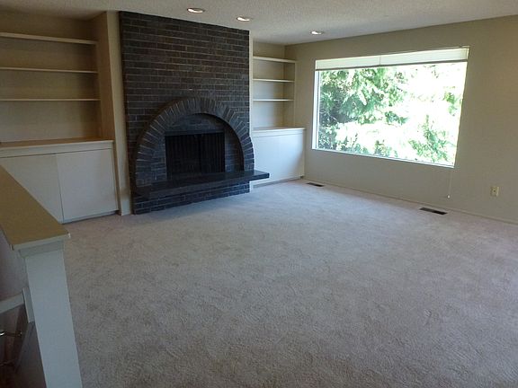 5th image of 13516 95th Ave NE