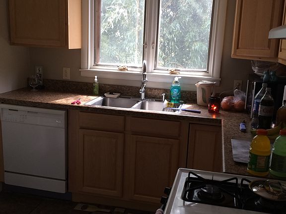 3rd image of 1307 Paxton Ave