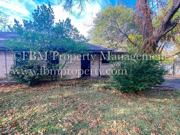Coming Soon - 202 N 23 1/2 St - Cozy 2 Bedroom, 1 Bathroom With Fenced Yard in Corsicana TX!, 202 N 23 1/2 St, Corsicana, TX 75110