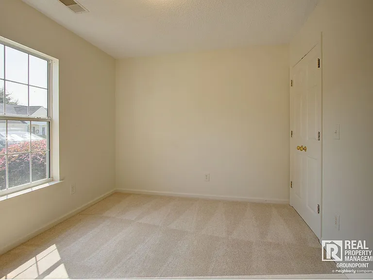 239 Dupont Way — Photo 18
