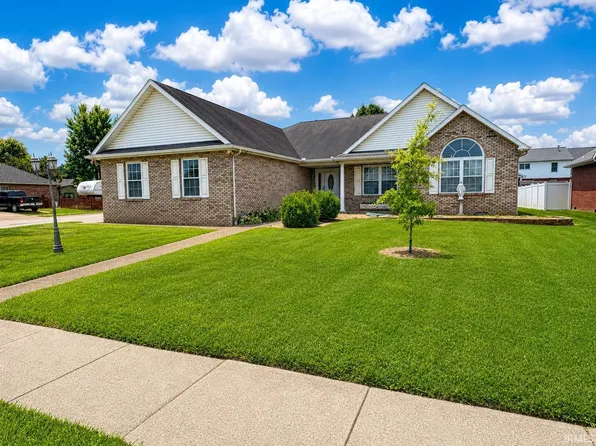 9120 Clear Creek Dr, Evansville, IN 47711