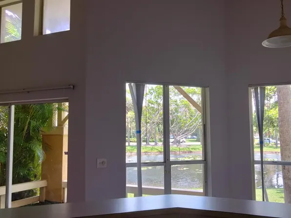 4759 Via Palm Lakes #305, West Palm Beach, FL 33417