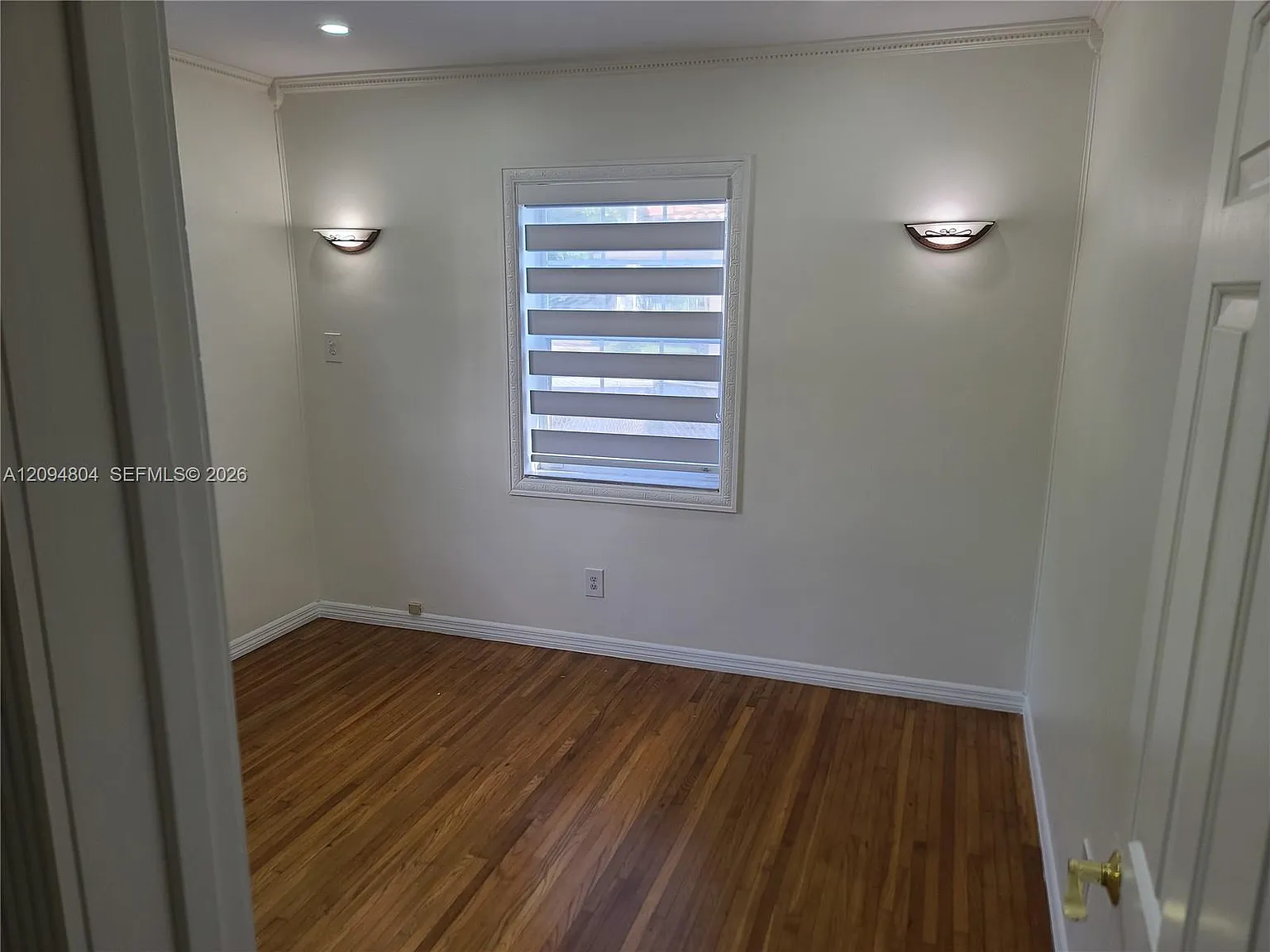 2862 SW 38th Ct — Photo 4
