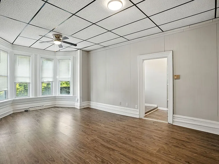 325 Kirkwood Blvd — Photo 1