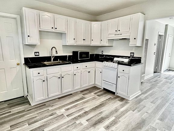 5th image of 435 Daisy Ave #437