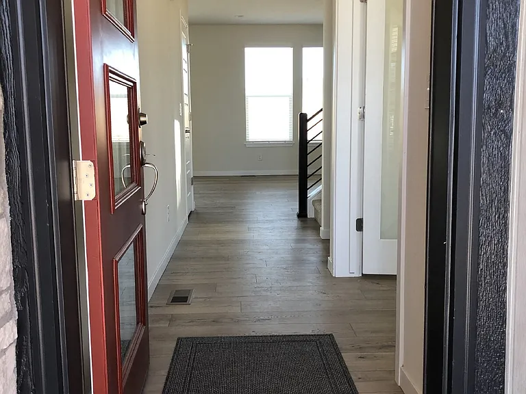 145 Mohawk Cir — Photo 2