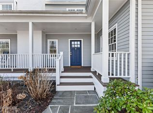 152 Lockwood Rd, Riverside, CT 06878