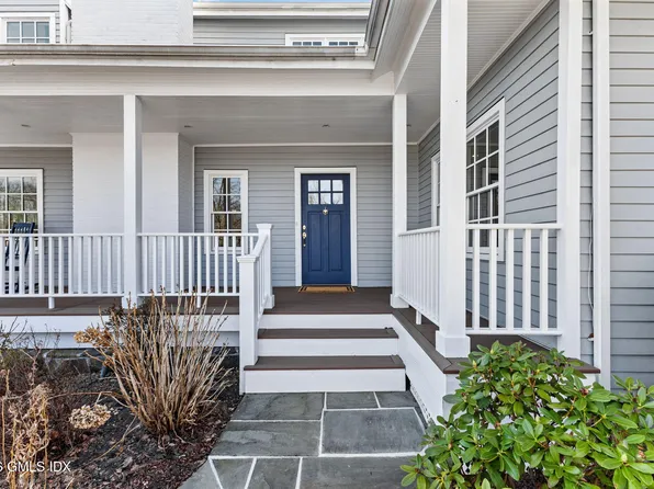 152 Lockwood Rd, Riverside, CT 06878