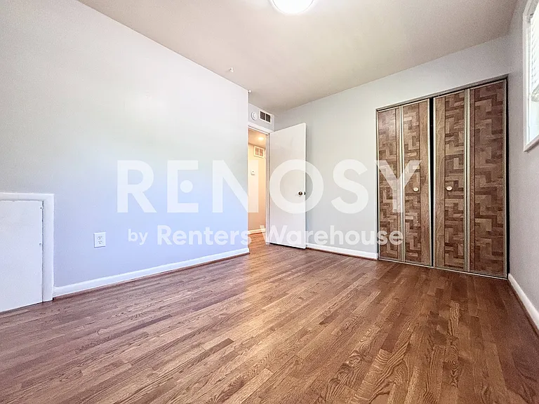10812 Lombardy Rd — Photo 16