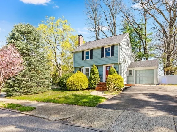 44 Pierrepont Rd, Newton, MA 02462