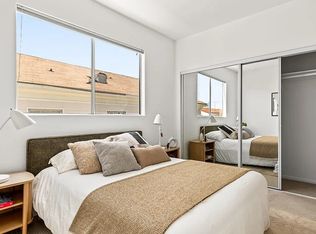 1076 S Orange Grove Ave, Los Angeles, CA 90019
