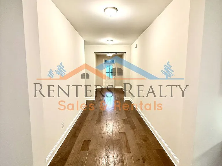 104 Colony Cove Dr — Photo 5