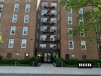 2461 East 29th Street #1F image 1 of 11