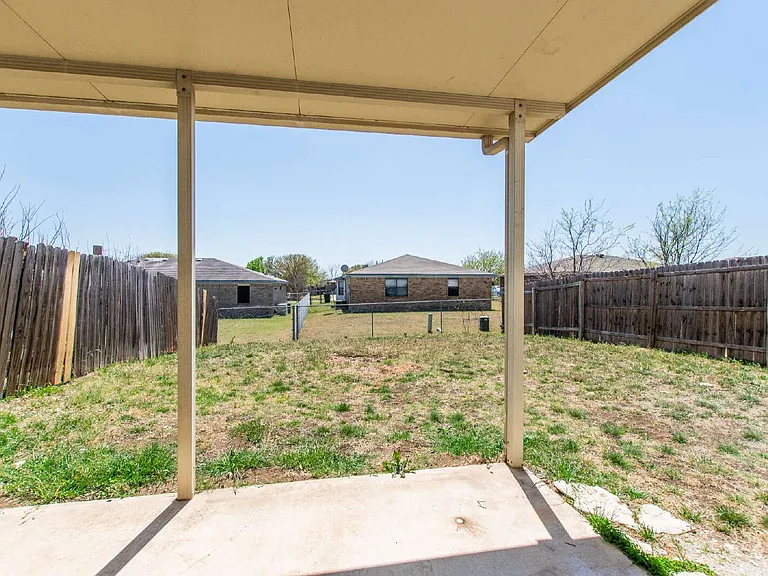 402 Deloris Dr — Photo 19
