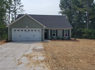 351 Sandy Grove Rd, Parkton, NC 28371