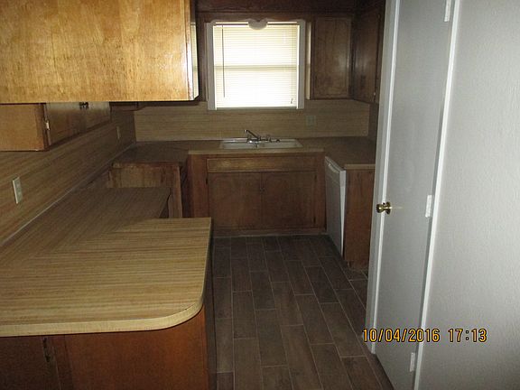 3rd image of 3124 Sunset Dr