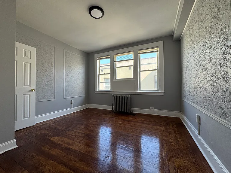 11 Gorham Ave #C302 — Photo 6