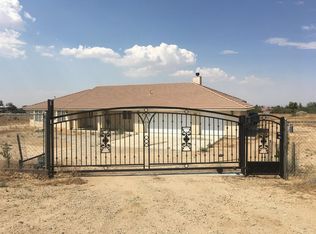 5568 Nielson Rd, Phelan, CA 92371