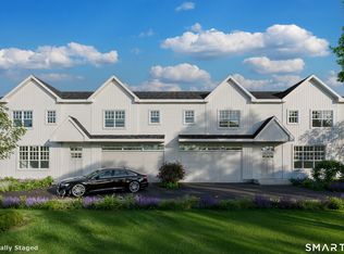 51 Sterling St, Fairfield, CT 06825
