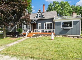 405 Schoolhouse St, Ortonville, MI
