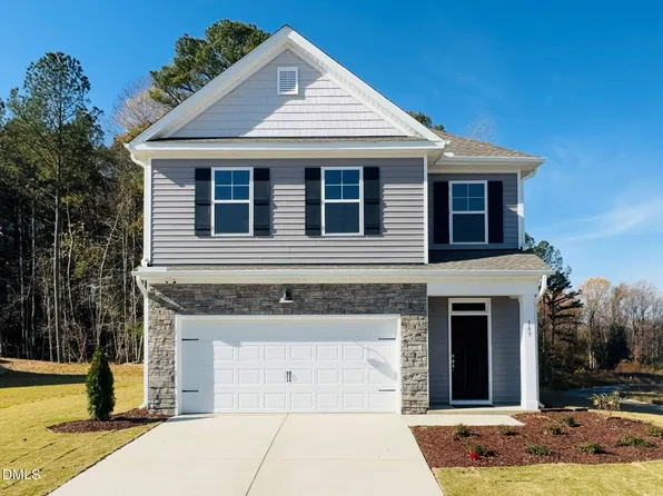 189 Pecan Valley Way, Four Oaks, NC 27524
