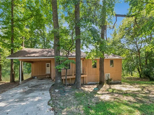 203 Sun Valley Dr, Macon, GA 31211