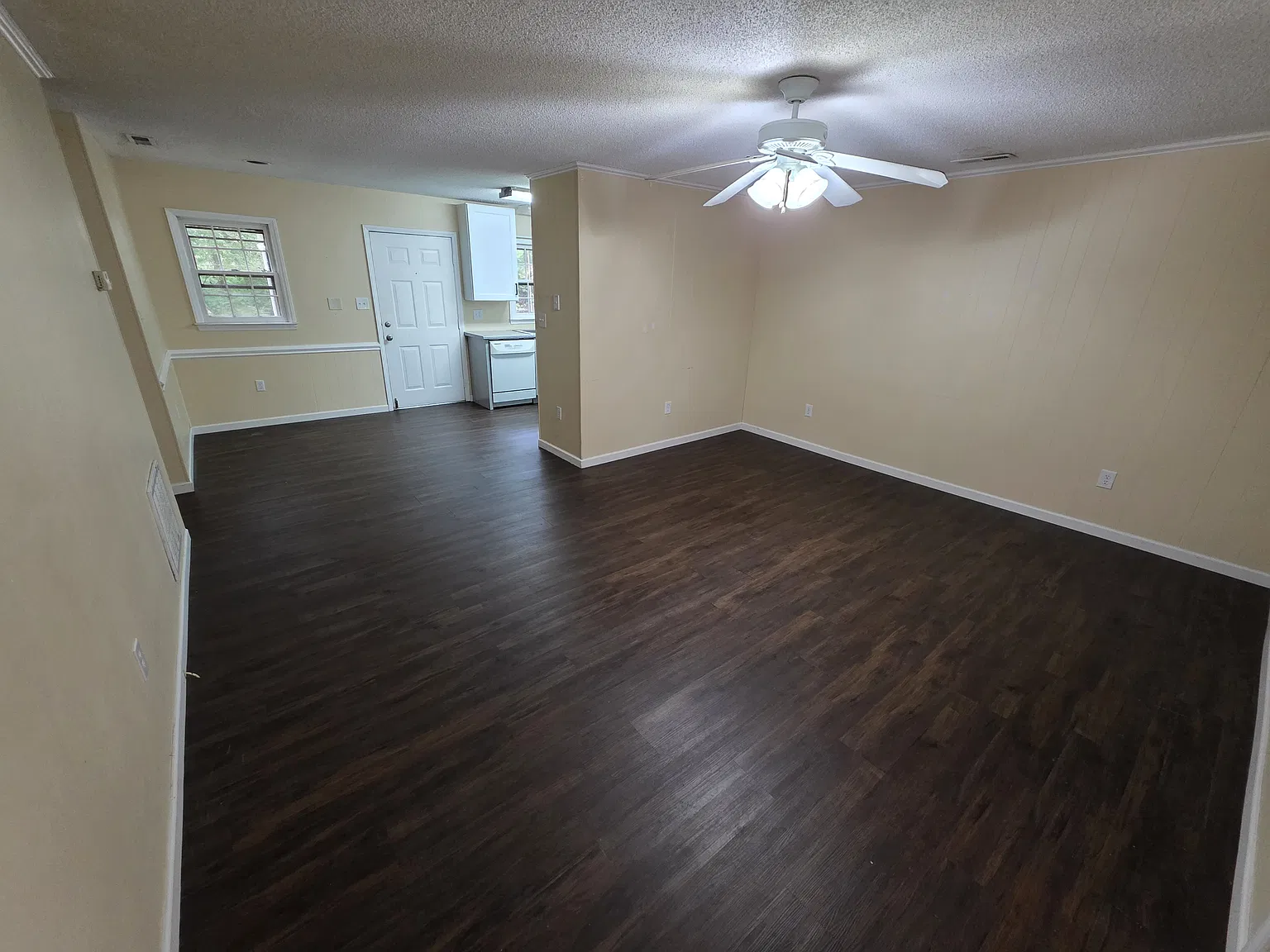 14300 Fountain Ln — Photo 4