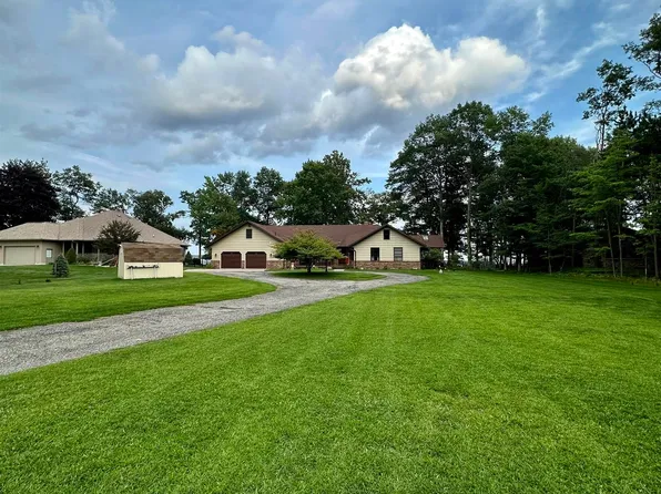 7290 Lake Bluff O.75 Ln, Gladstone, MI 49837