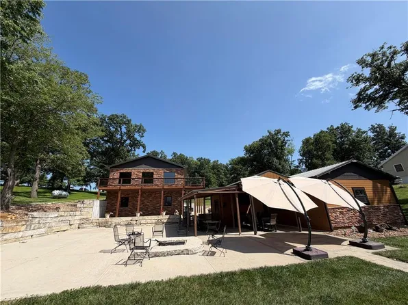 588 Lake Viking Ter, Gallatin, MO 64640