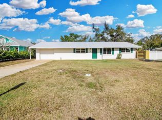 320 Pavonia Rd, Nokomis, FL 34275