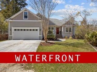 905 Hearthside Ct, New Bern, NC 28560