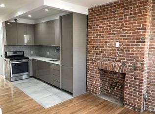 98 Greenpoint Ave APT 3L, Brooklyn, NY 11222