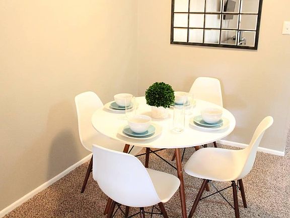 5th image of 4010 Tanglewood Ln APT 44